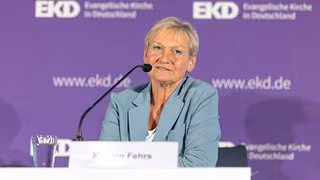 Frieden, Macht und Gewalt – Darüber diskutiert die EKD-Synode in Dresden