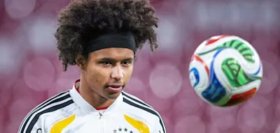 Illegaler Waffenbesitz – Völler nennt Adeyemi „naiv“ und „dumm“