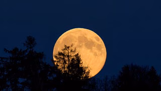 Letzter Supermond mit Planeten-Parade