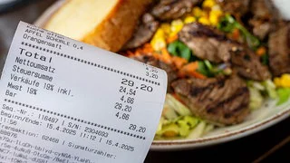 Bundestag beschließt Steuerentlastungen für Bürger und Gastronomie