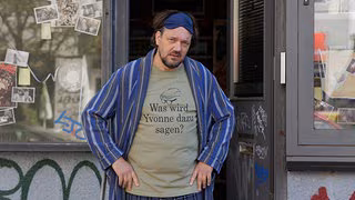 Komödie über den Osten: Charly Hübner spielt Hochstapler wider Willen