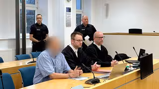 Vertrauenslehrer wegen Vergewaltigung von Sch&uuml;lerinnen vor Gericht