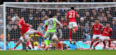 Fit statt fett &ndash; Manchester City springt auf Platz eins