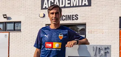 Fu&szlig;ball-Trainer und seine drei Kinder ertrinken bei Schiffsungl&uuml;ck