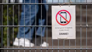 Sachsen f&uuml;hrt Handyverbot in Grundschulen ein