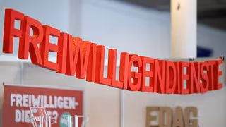 Spenden sammeln noch vor dem Freiwilligendienst: Was steckt dahinter?