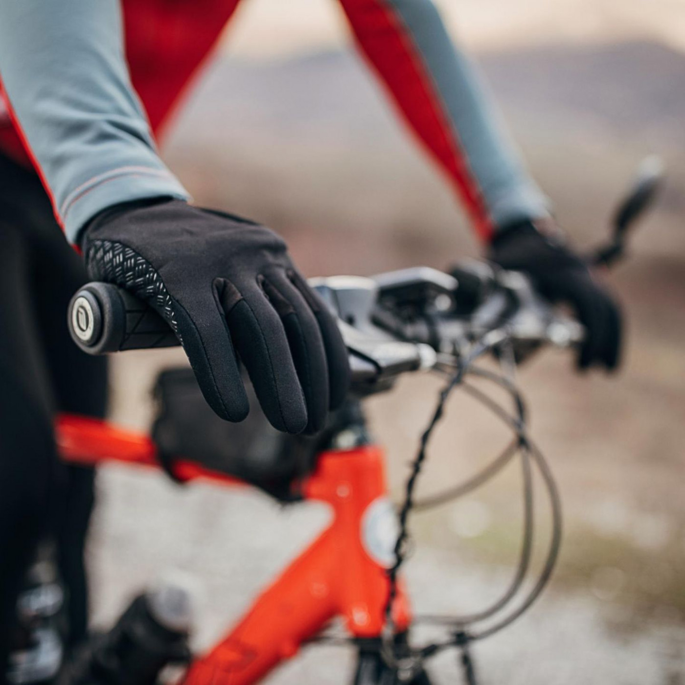 Biken im Schnee: Diese Details sind bei Radhandschuhen im Winter wichtig
