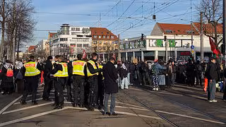 Demo-Tag in Leipzig: Linken-Politikerin Nagel besorgt &ndash; Demoroute ge&auml;ndert
