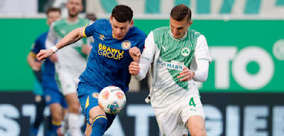 Rot nach 40 Sekunden &ndash; Schlusslicht F&uuml;rth &uuml;bersteht 90-min&uuml;tige Unterzahl