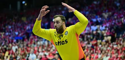 &bdquo;Nicht von dieser Welt&ldquo; &ndash; Deutsche Handballer feiern Torwart Wolff