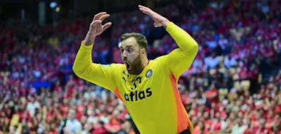 Er ist der Mann hinter Deutschlands Torwart-Giganten