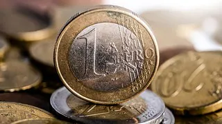 Mehr Lohn, Einreise nach Gro&szlig;britannien, Euro in Bulgarien &ndash; das &auml;ndert sich im Februar!