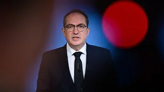 Verfassungsrechtler kritisiert Dobrindts Idee eines "echten Geheimdienstes"