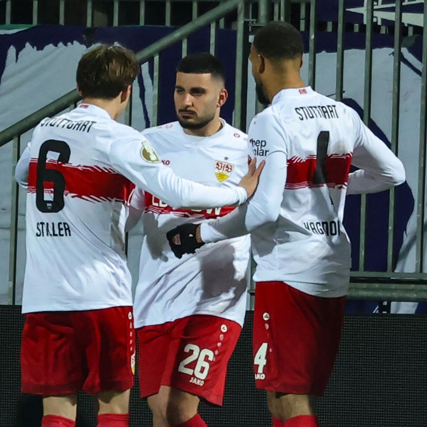 Titelverteidiger Stuttgarter schl&auml;gt Kiel und steht im Halbfinale