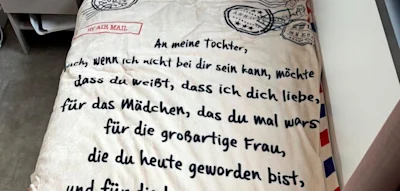 Deutsche Olympiasiegerin schl&auml;ft mit besonderer Bettdecke