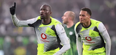 BVB verk&uuml;rzt Abstand auf die Bayern &ndash; St. Pauli &uuml;berrascht gegen Stuttgart