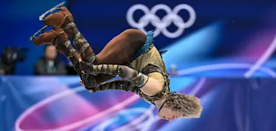 &bdquo;Unfassbar, was dieser Junge macht&ldquo; &ndash; Malinin verbl&uuml;fft mit lange verbotenem R&uuml;ckw&auml;rts-Salto