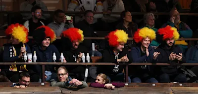 &bdquo;Ohne Deutsche w&auml;r hier gar nicht los&ldquo; &ndash; pl&ouml;tzlich kocht die Curling-Halle