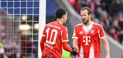 Kimmichs Blackout l&auml;sst den FC Bayern zittern, Augsburg dreht das Spiel in Wolfsburg