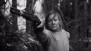 Konsequent und radikal: Wie Sandra H&uuml;ller als Mann in "Rose" &uuml;berzeugt