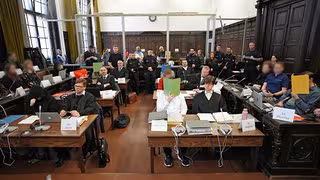 Prozess gegen mutma&szlig;liche Mitglieder rechtsextremer Gruppe begonnen