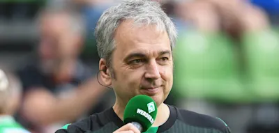 Eine Grundregel missachten deutsche Stadionsprecher durchgehend