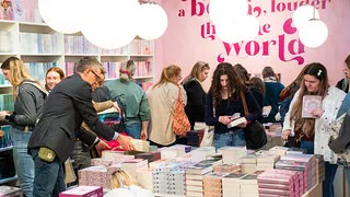 New Adult: Was steckt hinter dem Hype?