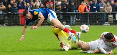 N&uuml;rnberg vergr&ouml;&szlig;ert Kiels Abstiegssorgen, Bielefeld &auml;rgert Paderborn in der 90. Minute