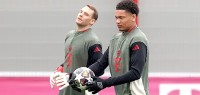 Kompany freut sich &uuml;ber Torh&uuml;ter-Wende bei den Bayern