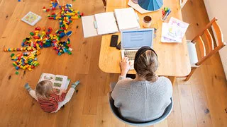 Paare im Homeoffice haben mehr Kinder