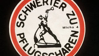 Schwerter zu Pflugscharen: Wie ein Lesezeichen aus Herrnhut die DDR herausforderte
