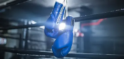 In der ersten Runde sackt die 19-J&auml;hrige zusammen &ndash; Boxerin im k&uuml;nstlichen Koma