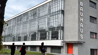 Jubil&auml;ums-Ausstellungen zu 100 Jahren Bauhaus Dessau er&ouml;ffnet