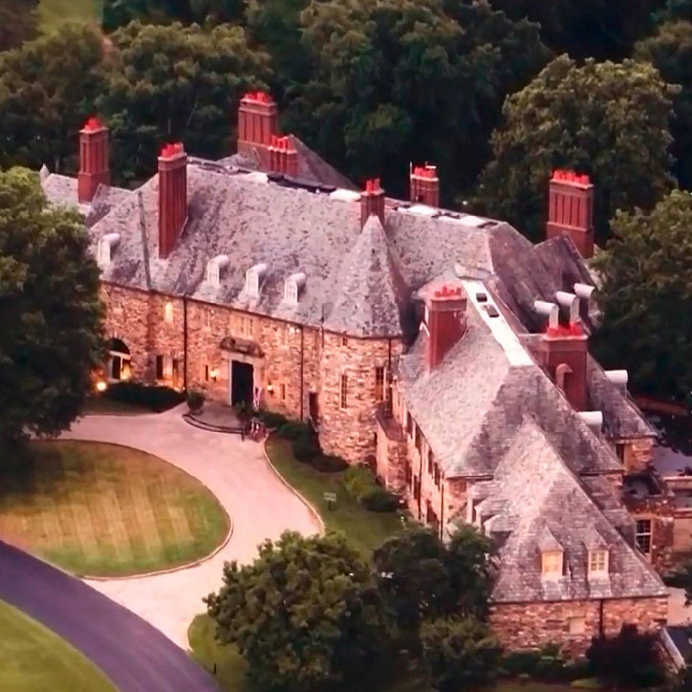 Das ist die mittelalterliche Unterkunft der DFB-Spieler