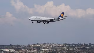 M&auml;nner m&uuml;ssen l&auml;ngeren Auslandsaufenthalt melden &ndash; Ministerium relativiert Regelung