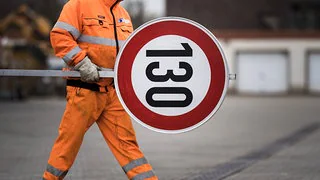 Was ein Tempolimit auf Autobahnen bringen w&uuml;rde