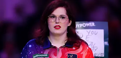 &bdquo;Ich wurde in Rente geschickt&ldquo; &ndash; Transfrau van Leuven von Frauen-Turnieren ausgeschlossen