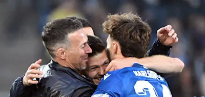 &bdquo;Wollten f&uuml;r den Trainer gewinnen&ldquo; &ndash; als der Abpfiff ert&ouml;nt, wird es emotional