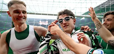 &bdquo;So sollen Derbys sein&ldquo; &ndash; vier Tore, dreimal Rot und ein zur&uuml;ckgenommener Platzverweis