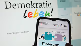 Kritik an K&uuml;rzungen &ndash; Vielen Projekten gegen Extremismus droht das Aus