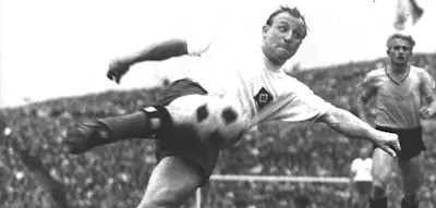 Als Hamburgs Idol Uwe Seeler 1,2 Millionen Mark ablehnte
