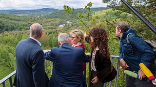 Erzgebirge: Neue Aussichtsplattform macht Wismut-Bergbau sichtbar