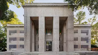 Warum der Deutsche Pavillon in Venedig jetzt wie ein Plattenbau aussieht