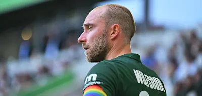 Hinspiel in Wolfsburg &ndash; Paderborn hat fr&uuml;h die ganz gro&szlig;e Chance zur F&uuml;hrung
